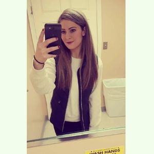 Meet your Posher, Victoria